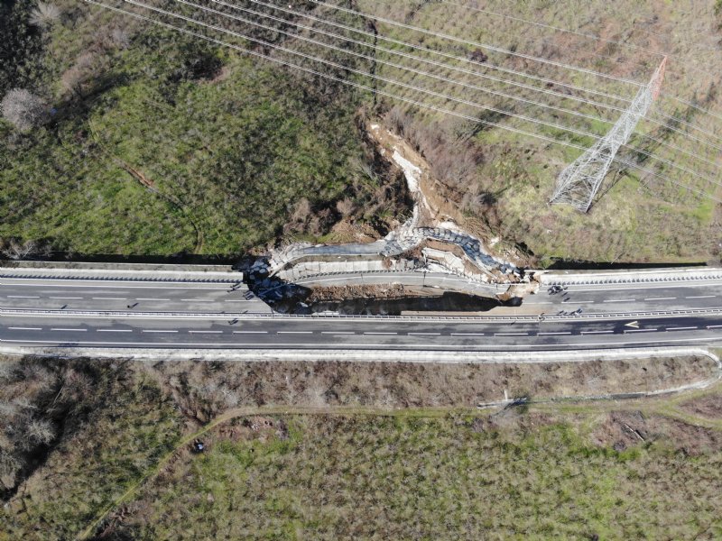 Düzce Zonguldak yolu çöktü - 3