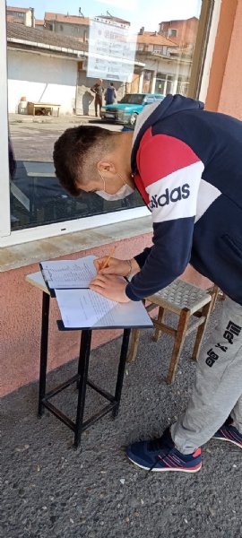 Mahalleli trafik kazasında ölen gencin adının parka verilmesini isted - 1
