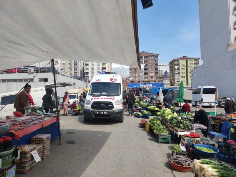 PAZARDA KAN İÇİNDE KALDI - 1