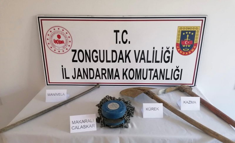 Define avcılarına suçüstü… - 1