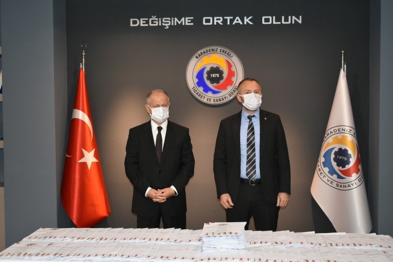 İLKOKUL ÖĞRENCİLERİNE 24 BİN KİTAP HEDİYE EDİLDİ - 3