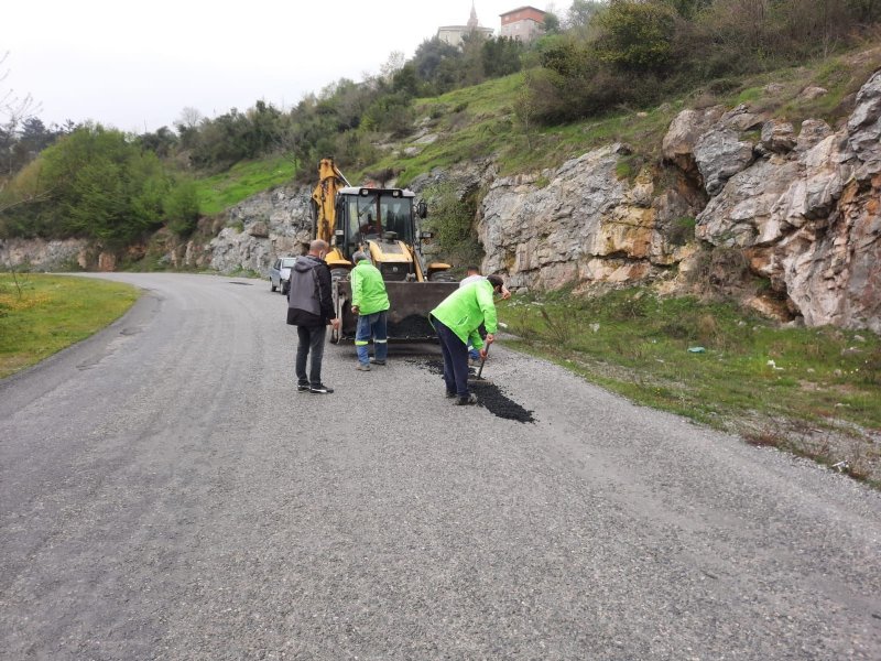 Kandilli’de bozuk yollar onarılıyor - 1