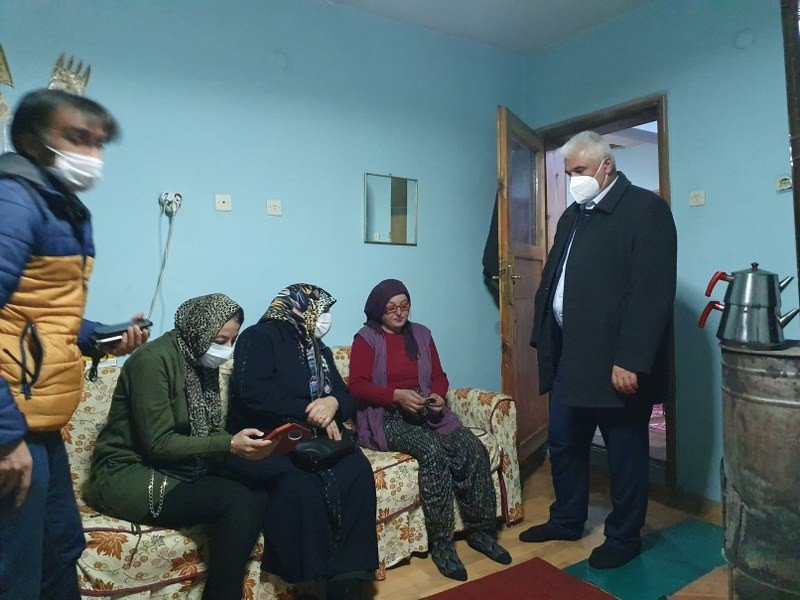 OĞLUNUN ŞEHİT HABERİNİ ALAN ANNE: “VATAN SAĞ OLSUN” - 1