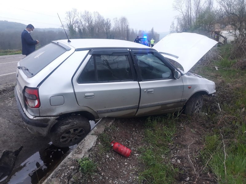 Otomobil su kanalına girdi… 3 YARALI - 2