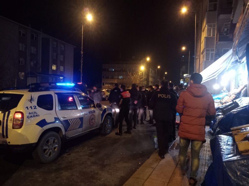 Tartıştığı adamın başında cam şişe kırdı - 2