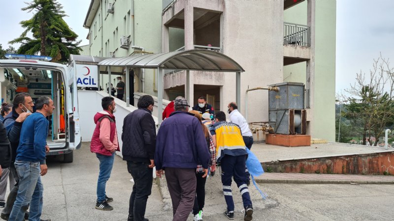 ÜZERİNE TOMRUK DÜŞEN ÇOCUK HAYATINI KAYBETTİ! - 1