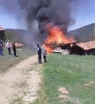BAYRAM GÜNÜ İKİ FARKLI OLAY: 2 KİŞİ ÖLDÜ! - 1