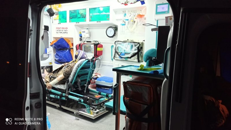    DEVREK’TE YANGIN…  Dumandan etkilenen bir kişi hastaneye kaldırıldı - 2