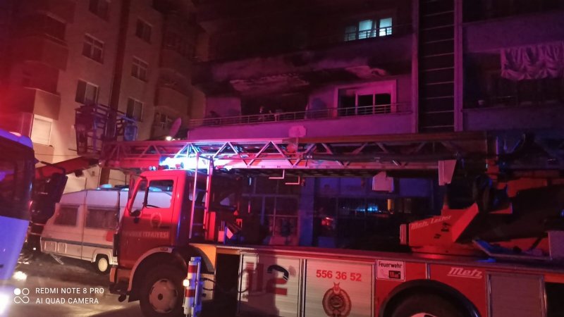    DEVREK’TE YANGIN…  Dumandan etkilenen bir kişi hastaneye kaldırıldı - 3