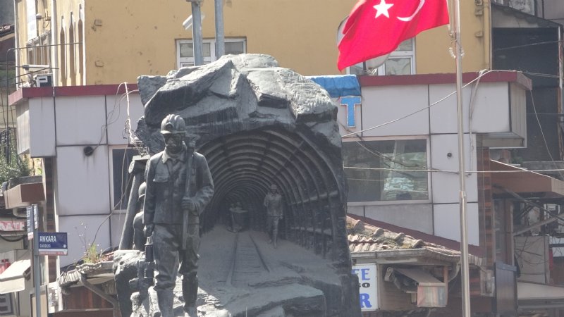 Emeğin başkentinde SESSİZ 1 MAYIS... - 3