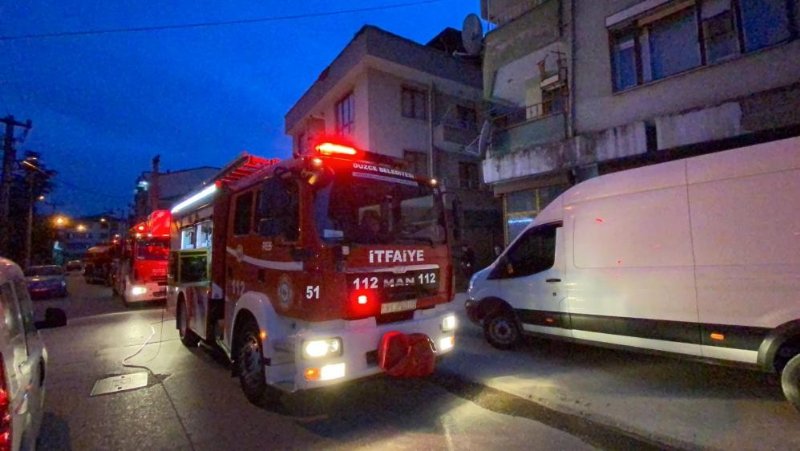 ORUÇLARINI GAZETECİLERİN VERDİĞİ SUYLA AÇTTILAR - 4