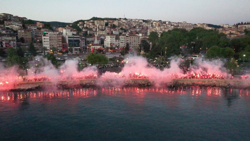 ŞAMPİYONLUĞU BÖYLE KUTLADILAR - 21