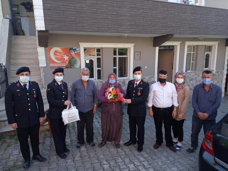 ŞEHİT AİLELERİ UNUTULMADI - 5