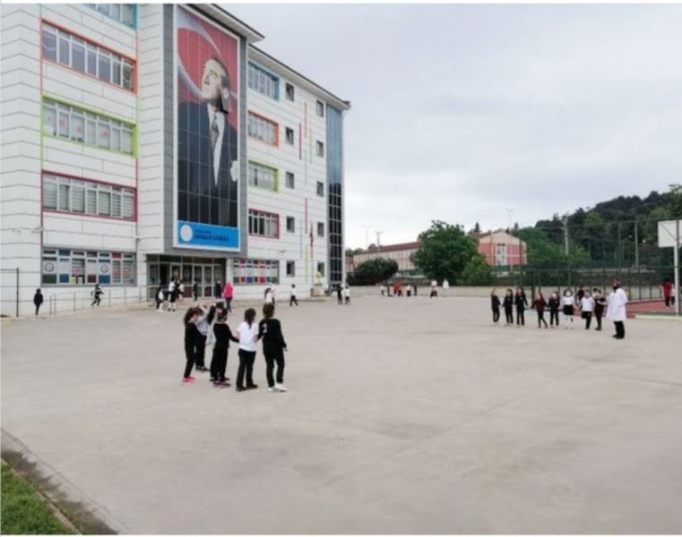 EREĞLİ’DE BİR İLKOKULA ‘YEŞİL BAYRAK’ ÖDÜLÜ  - 2