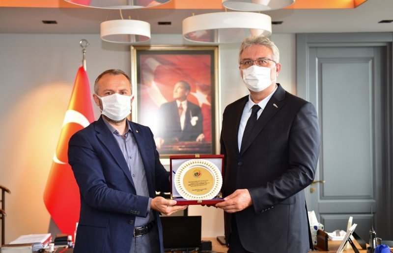 TSO’dan Erdemir’e tebrik plaketi - 1