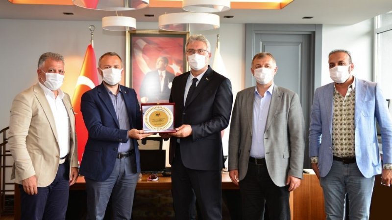 TSO’dan Erdemir’e tebrik plaketi - 2
