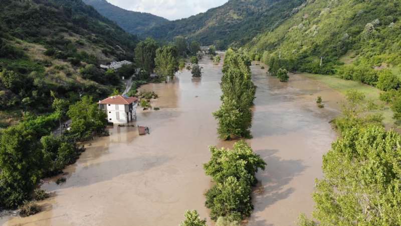 BARAJ KAPAKLARI AÇILDI... YARAŞLIYÖRÜK SULAR ALTINDA! - 11