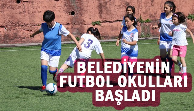 BELEDİYENİN FUTBOL OKULLARI BAŞLADI