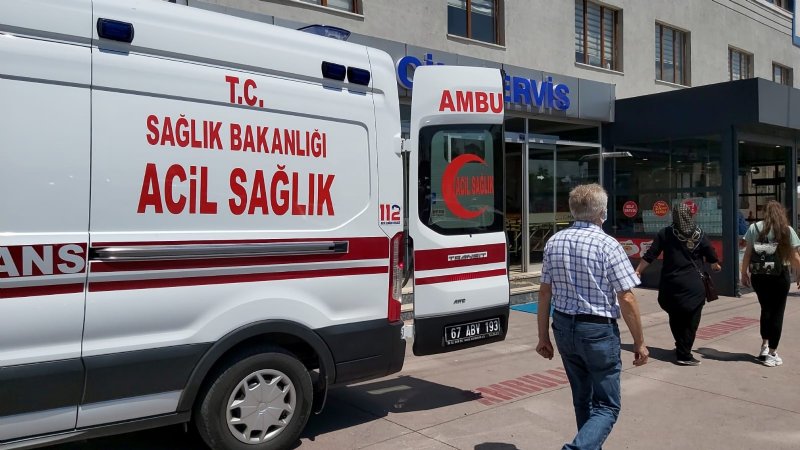 Boğulma tehlikesi geçiren genç son anda kurtartıldı - 3