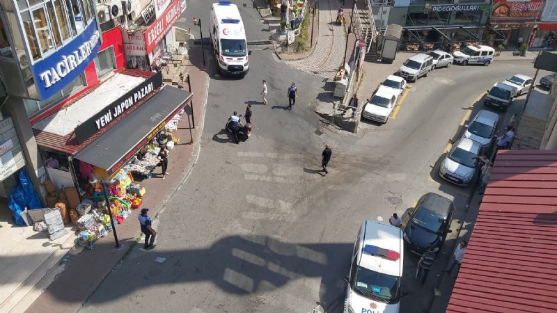 Çatıya çıkan vatandaşı polis ikna etti - 4