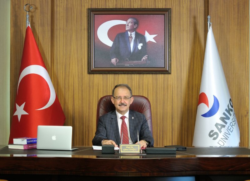 PROF. DR. DAĞLI: “TÜRK MİLLETİ BAĞIMSIZLIK İÇİN HER ŞEYİ GÖZE ALABİLENYÜCE BİR MİLLETTİR” - 1