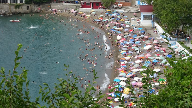 Vatandaşlar bayramda sahillere akın etti - 4