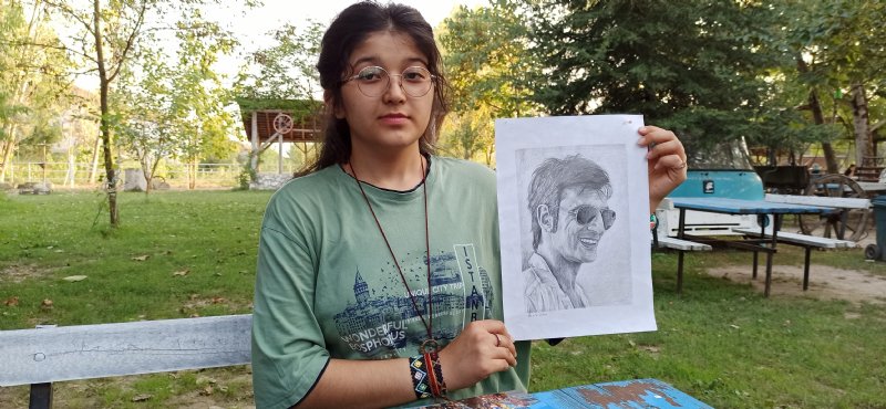 Afgan genç kız, kendine yeni bir hayat çizmeye çalıyor - 5