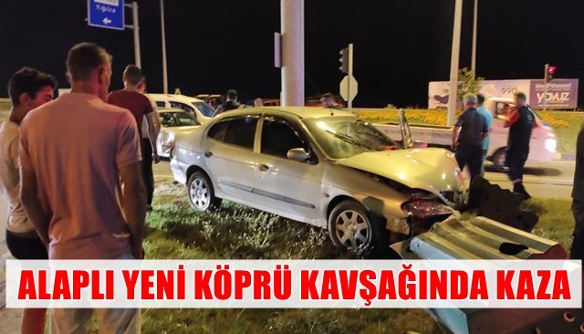 Alaplı Yeni Köprü Kavşağında kaza