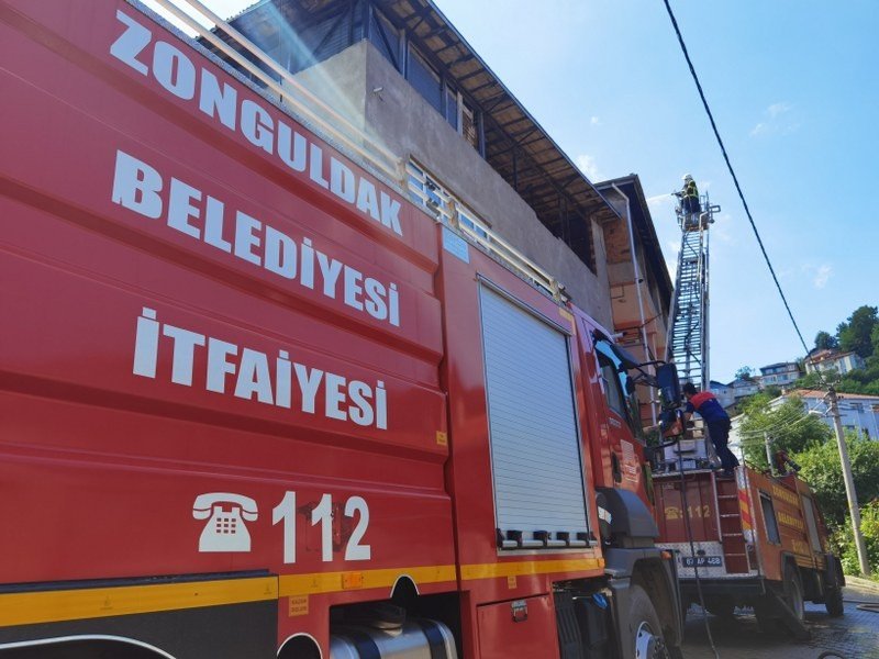 ÇATI KATINDA YANGIN - 3