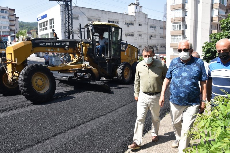 EREĞLİ’DE SICAK ASFALT ÇALIŞMALARI BAŞLADI - 6