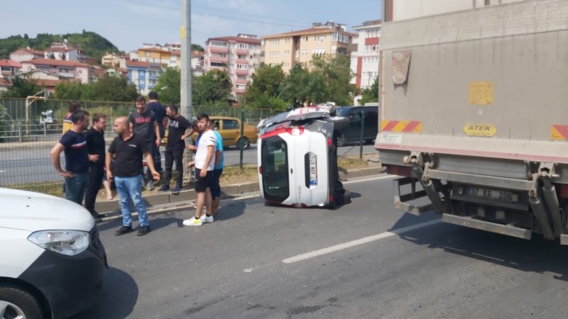 3 KİŞİNİN YARALNDIĞI KAZA ANI KAMERALARDA - 6