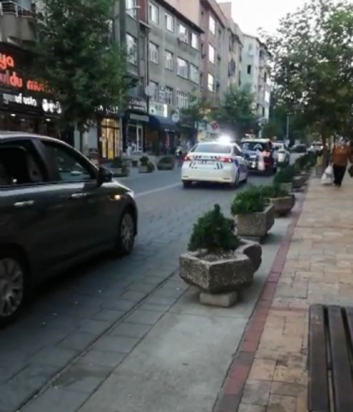  Polis araçları gelin arabasına eskortluk yaptı - 2