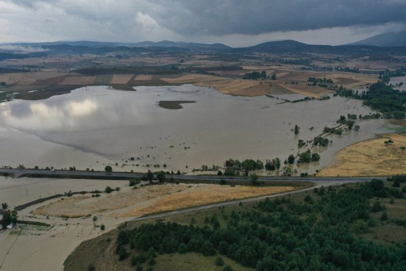 TAMAMEN SULAR ALTINA KALDI; FOTOĞRALAR KORKUNÇ! - 1