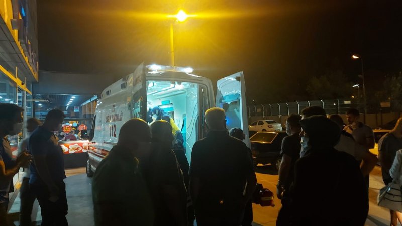 YANGINDA YARALANAN VATANDAŞ DERİNCE YANIK HASTANESİNE SEVK EDİLDİ - 1