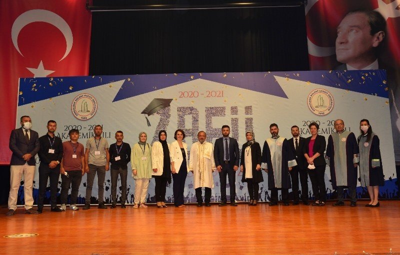 YEMİN ETTİLER, KEP ATTILAR - 2