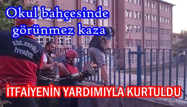 Ayağı demire sıkışan çocuğu itfaiye kurtardı