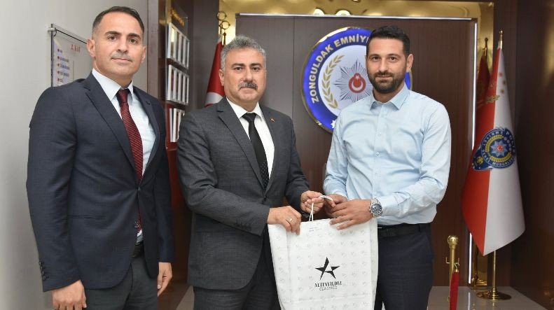 Katil zanlısını yakalayan ekipler ödüllendirildi - 2