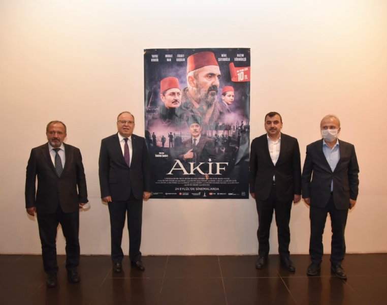 Vali Tutulmaz Akif filmine davet etti - 3