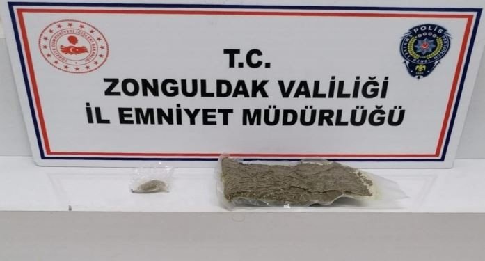  Zonguldak Emniyeti´nden 12 adrese uyuşturucu baskını: 11 gözaltı - 1