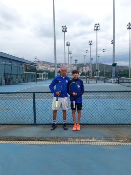 Zonguldaklı tenisçi gelişim kampına davet edildi - 1