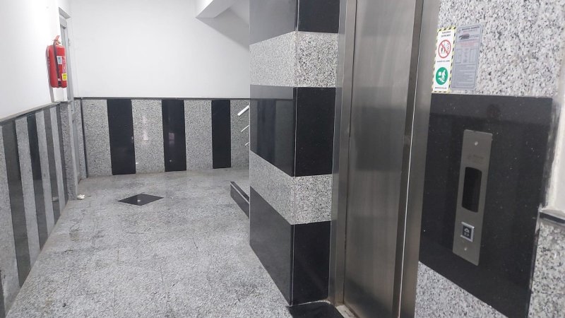 ASANSÖR BOŞLUĞUNA DÜŞEN HEMŞİRE YARALANDI - 1