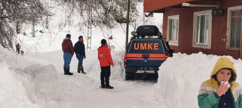 Diyaliz hastası için 14 saatlik kurtarma operasyonu… HASTAYI ALMADAN DÖNMEDİLER - 3