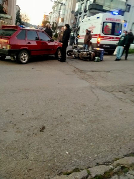 EREĞLİ´DE TRAFİK KAZASI BİR YARALI - 2