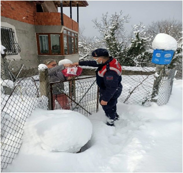 Jandarmadan şefkat dokunuşları… - 1