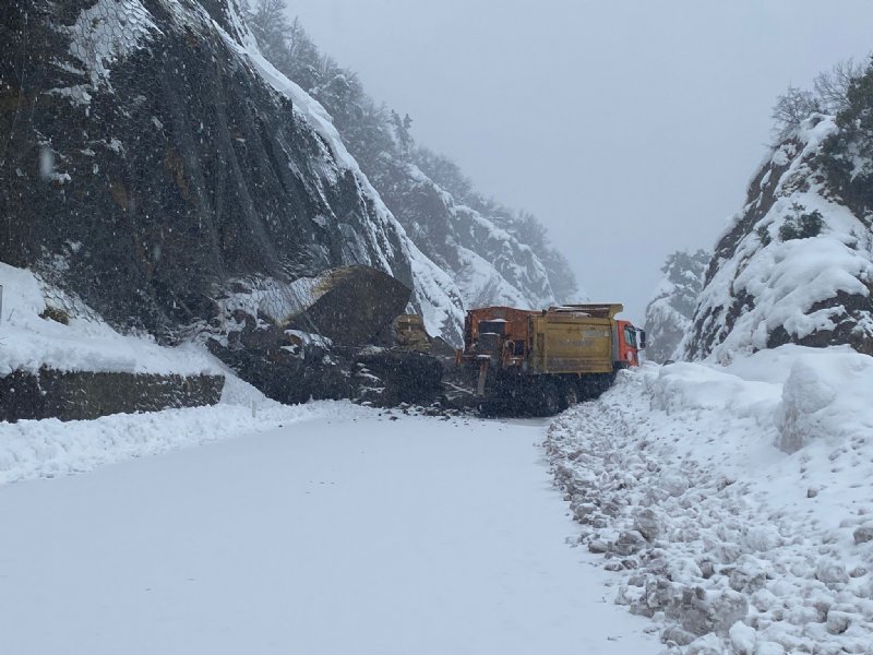 ZONGULDAK-KOZLU YOLUNDA HEYELAN - 5