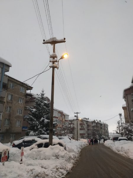 O SOKAKTA LAMBALAR GECE GÜNDÜZ YANIYOR - 2