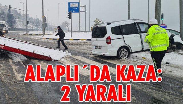 TRAFİK KAZASI: 2 YARALI