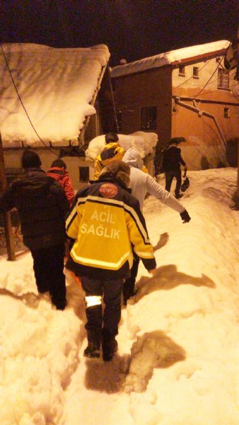 ZORLUKLARI AŞTILAR, HASTA VATANDAŞA ULAŞTILAR - 1