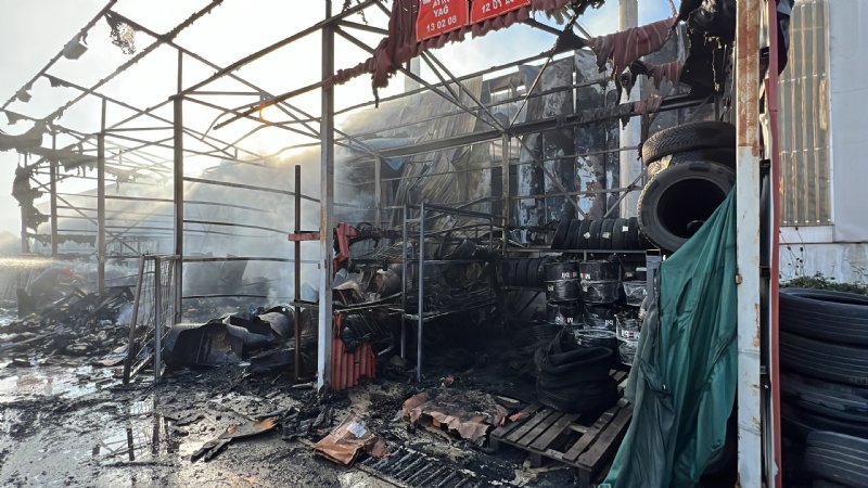Fabrikanın yağ kazanında yangın çıktı… 4 SAATTE SÖNDÜRÜLDÜ  - 6