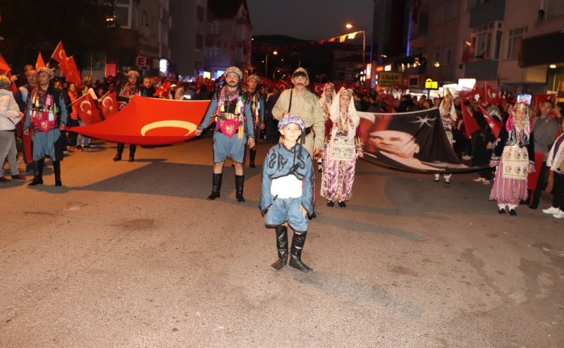 FENER ALAYI YERİNE KORTEJ YÜRÜYÜŞÜ... - 2